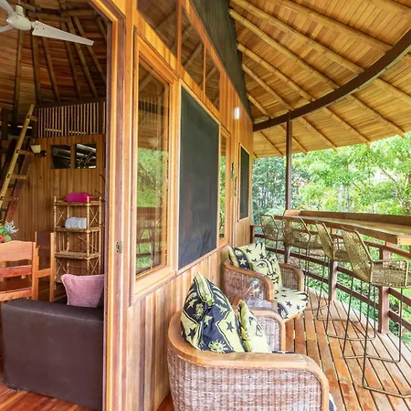 Paradiselodge Jungleguesthouse Platanillo Exterior photo